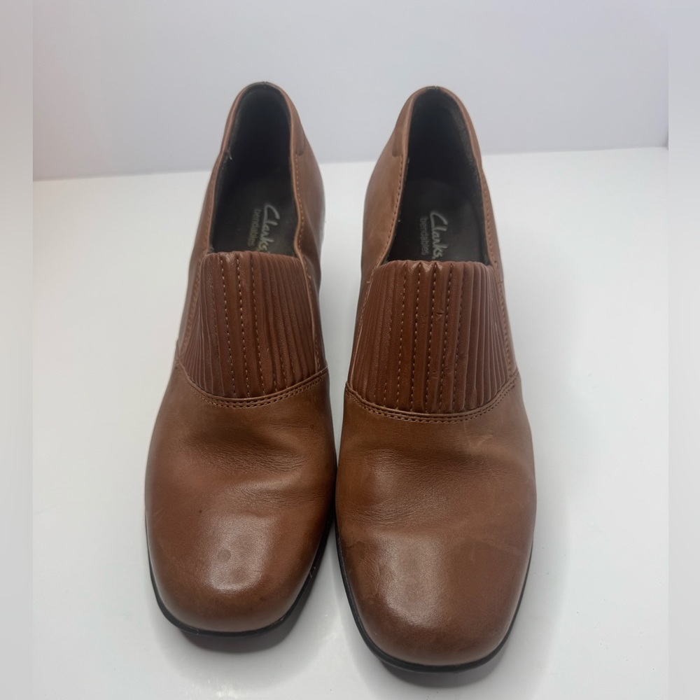 Clarks Bendables Tan Leather Loafers Size 8M